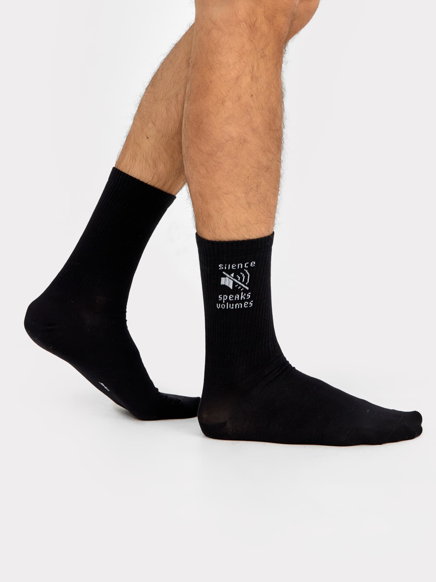 Высокие мужские носки черного цвета с надписью