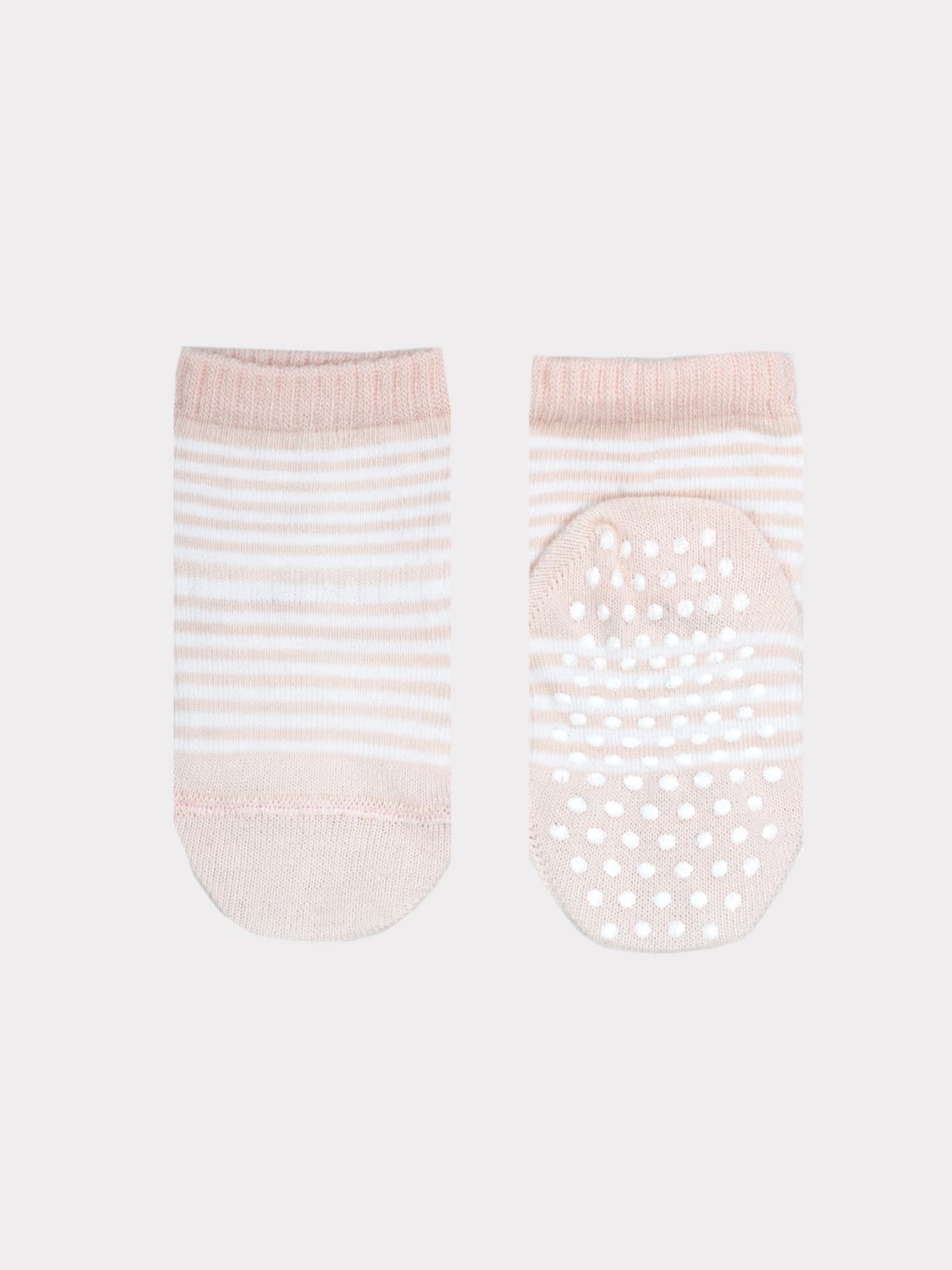 Детские носки зефирного цвета в полоску с силиконовым покрытием на стопе