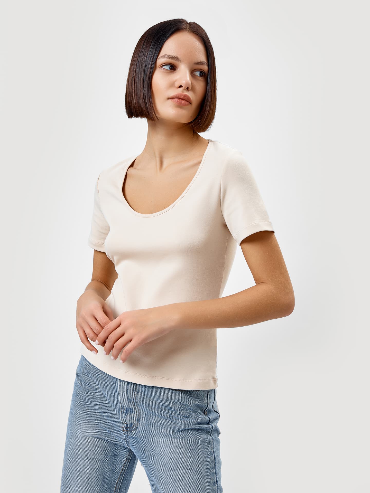 

Футболка женская regular fit в светло-бежевом цвете, Пралине, 22/21049Ц-1