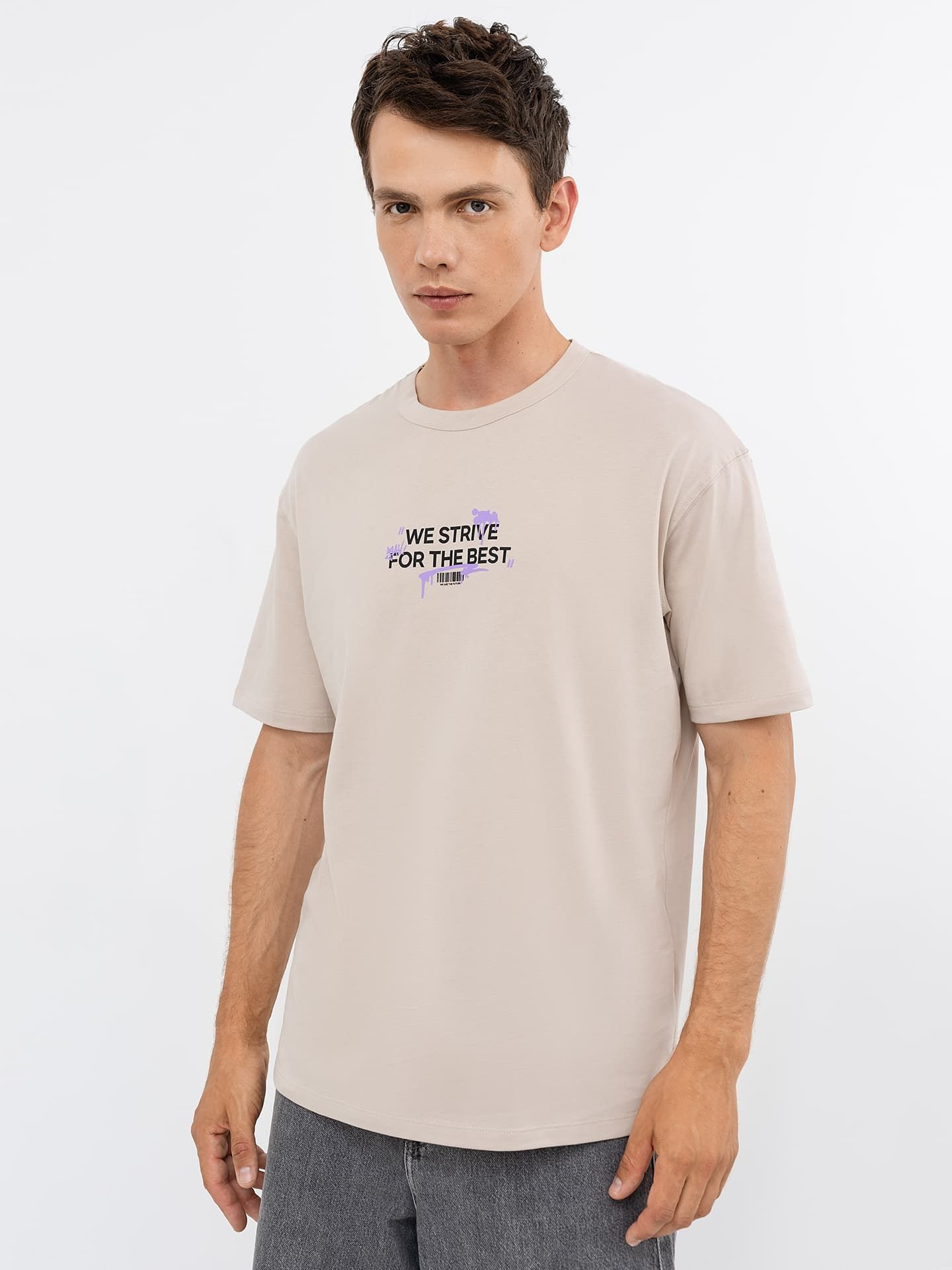 Хлопковая футболка кофейного цвета с лаконичным принтом