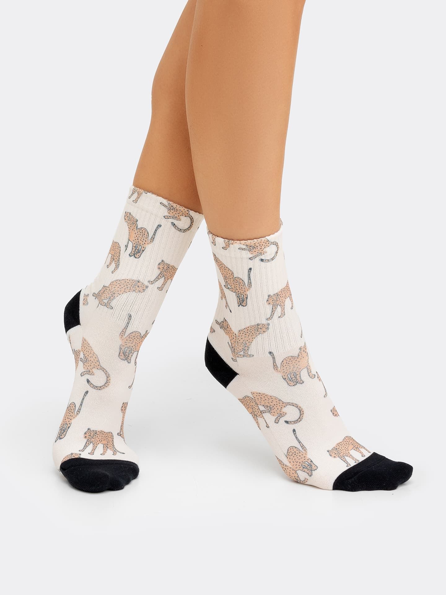 Женские носки с принтом в виде леопардов